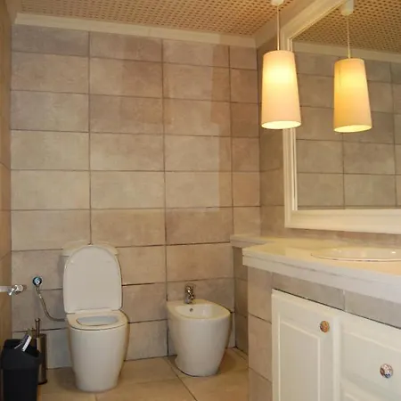 Pine * Τρούλος